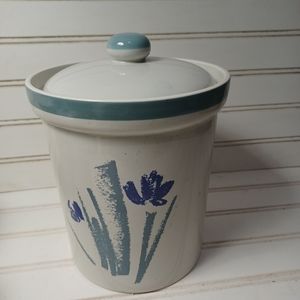 Vintage Nova sweet talk hm 553 Large Flour Storage Canister w/ Lid 7" Floral. Co